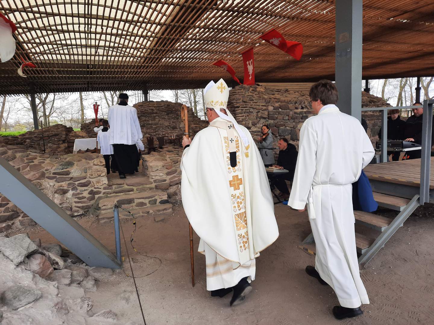 palatium mieszka I ostrów lednicki prymas 1060 lat chrzest - Rafał Muniak - Radio Poznań