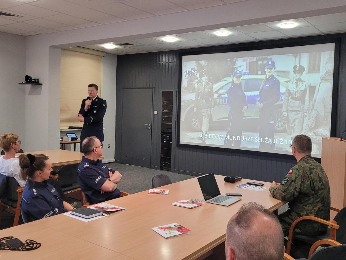 kobiety w policji - Marek Wolski - Radio Poznań