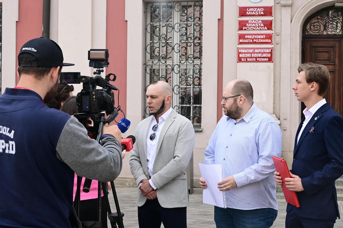konfederacja konferencja o schronach - Maciej Trzciński - Radio Poznań
