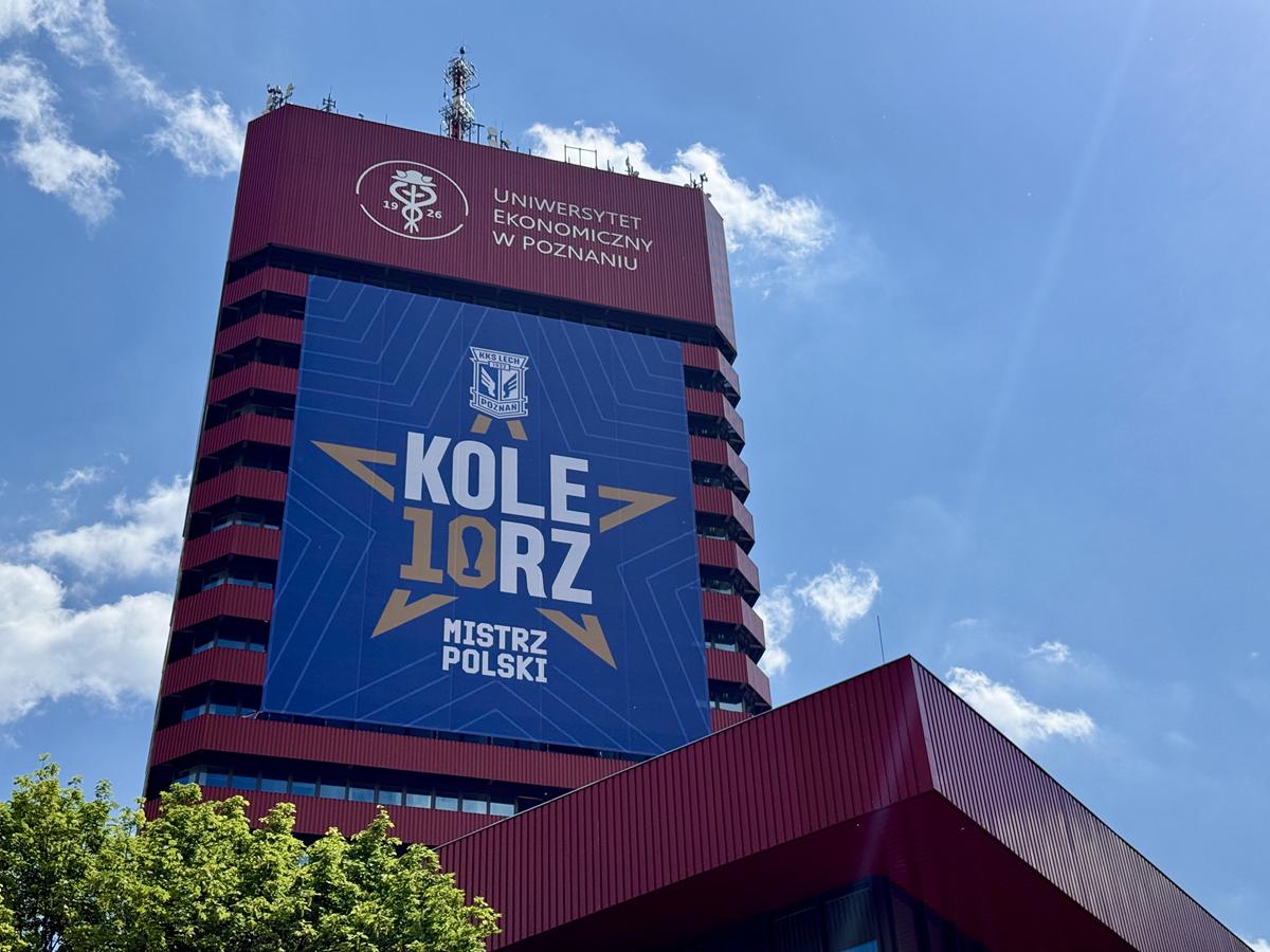 baner lecha na collegium altum ekonomiczny - Maciej Trzciński - Radio Poznań