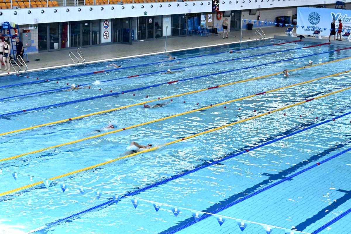 basen sportowy termy basen woda pływanie - Maciej Trzciński - Radio Poznań