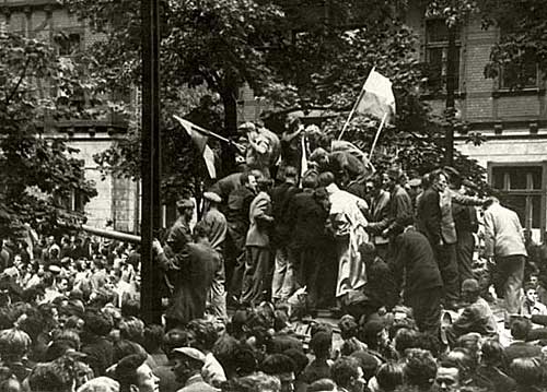 Walki - Czerwiec'56 - Instytut Pamięci Narodowej