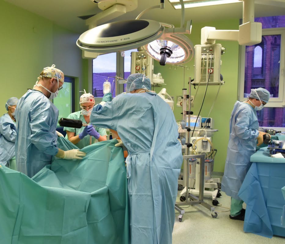 operacja - Ortopedyczno-Rehabilitacyjny Szpital Kliniczny im. W. Degi UM w Poznaniu