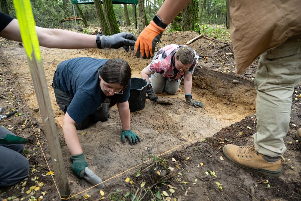 wyrzeka badania archeolodzy megalit grobowiec - Jakub Kaczmarczyk - PAP