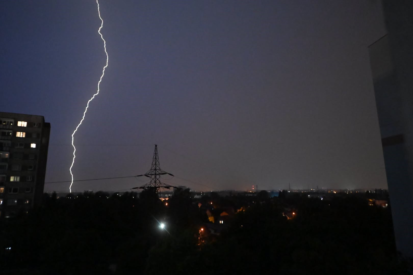 burza piorun pogoda - Wojtek Wardejn  - Radio Poznań