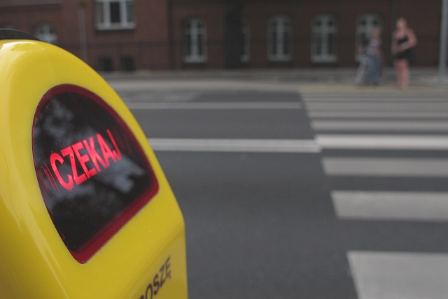 przejście przycisk czekaj - TomFoto