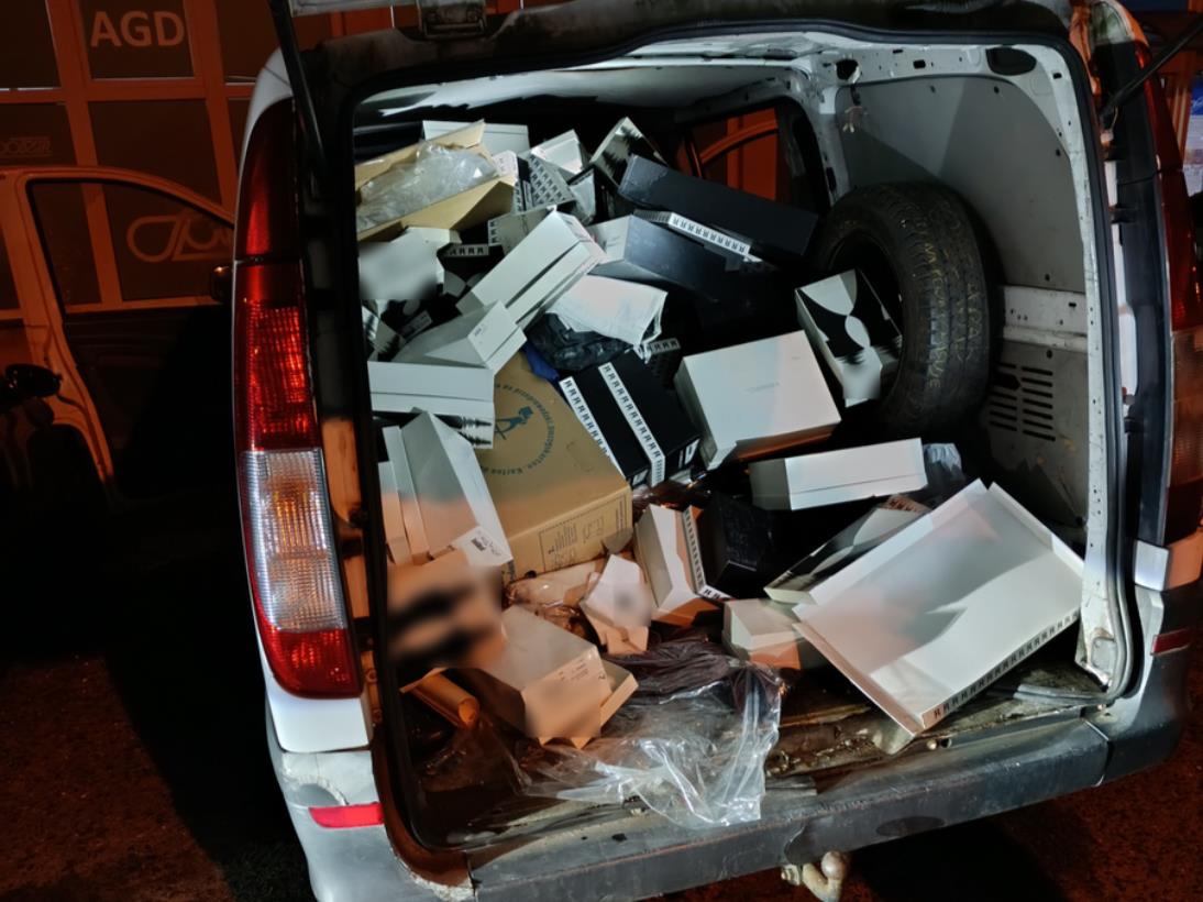 ukradł busa i ubrania zatrzymany poznań - KWP