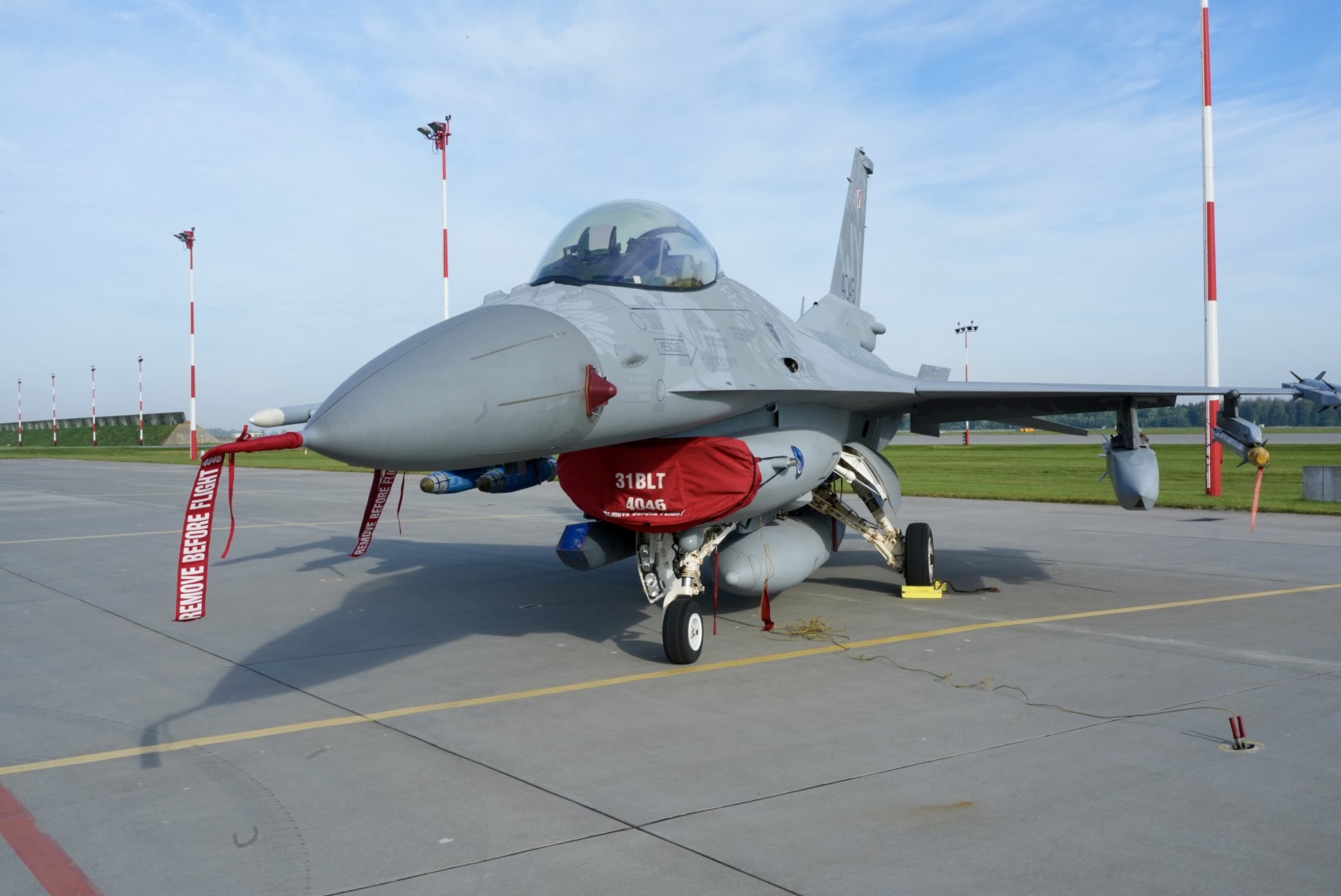 f16 f-16 samoloty bojowe - Maciej Trzciński