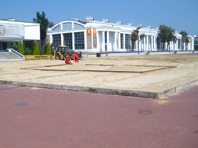 plaża na targach - lipiec - Jacek Butlewski