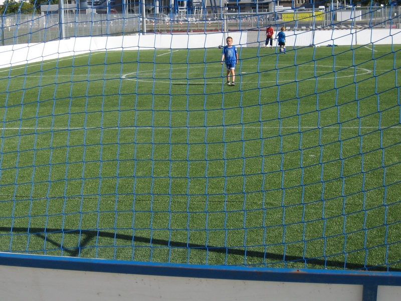 Dziecko na boisku, sport, piłka - Jacek Butlewski