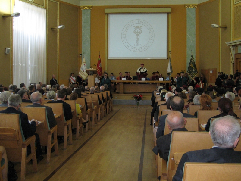 Akademia Ekonomiczna i kamień węg. - Kinga Leszczyńska