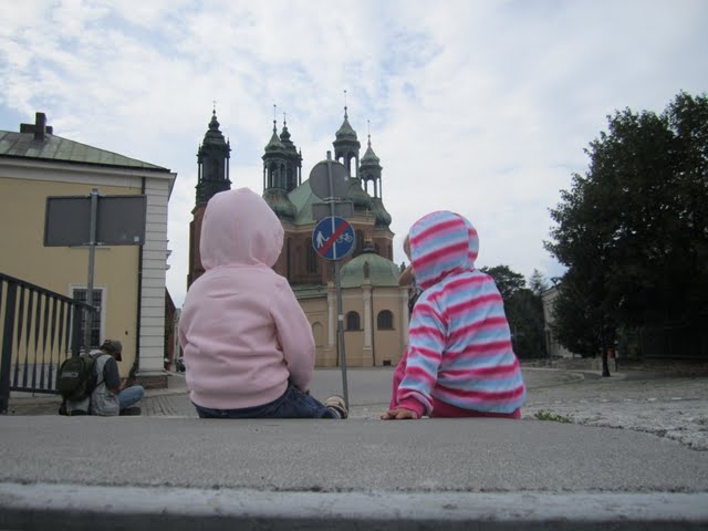 dzieci ostrów tumski - archiwum Radia Merkury
