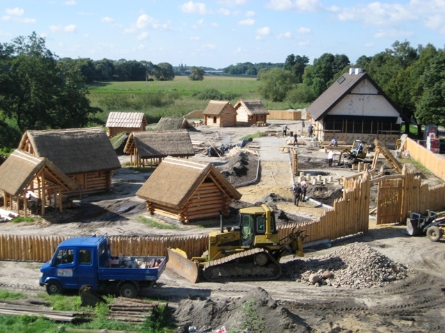 Giecz - powstaje skansen słowiański - Rafał Regulski