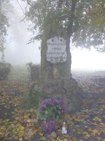 Akcja zapal znicz pamięci w Kłecku 