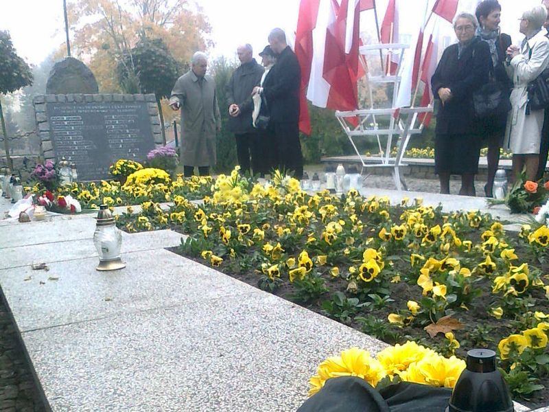 Zapal Znicz Pamięci 2012 w Lesznie