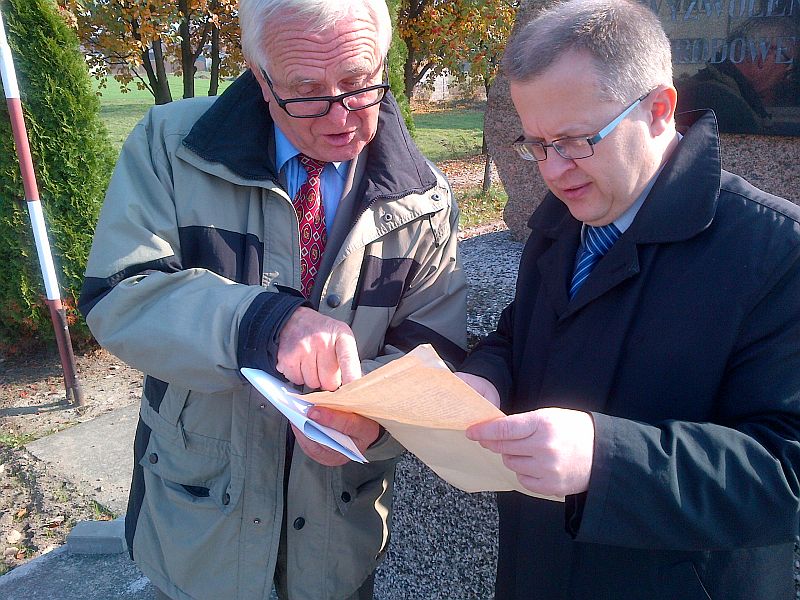 Zapal znicz pamięci 2012 - Uroczystości w Malanowie Fot. Dariuszy Młynarczyk 