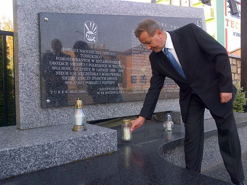 Zapal znicz pamięci 2012 - Uroczystości w Turku Fot. Dariuszy Młynarczyk 