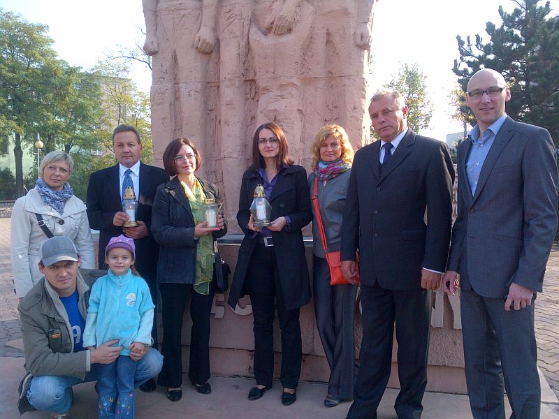 Zapal znicz pamięci 2012 - Uroczystości w Turku Fot. Dariuszy Młynarczyk 