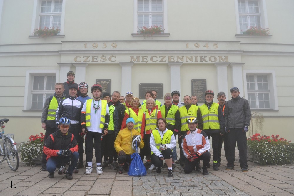Zapal znicz pamięci - Kościan Fot. Beata Kostańska