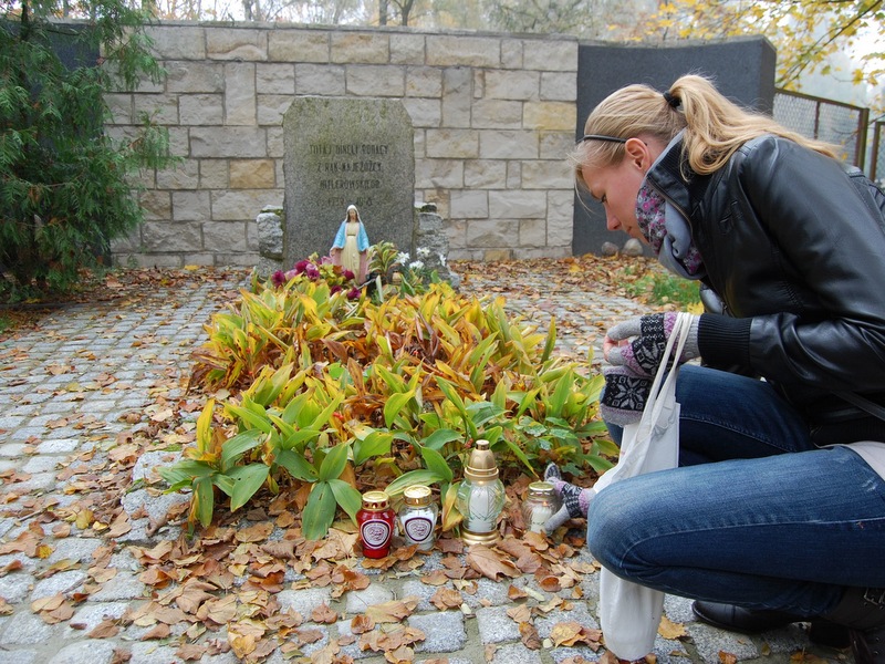 Zapal Znicz Pamięci 2012 - Września - Dębina