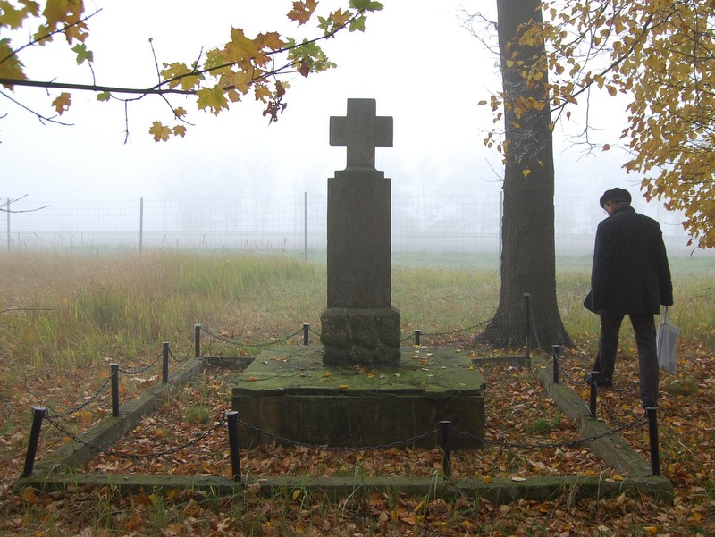 Zapal Znicz Pamięci 2012 - Września - Dębina