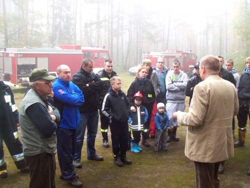 Zapal Znicz Pamięci 2012 - Las Rydzyński