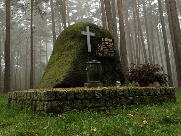 Miejsca pamięci w okolicach Rożnowic