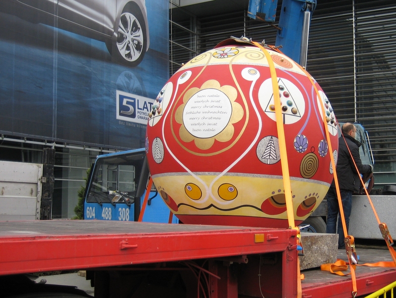 Kamienna kula i torebka - Targi Stone 2012 - Aleksandra Włodarczyk