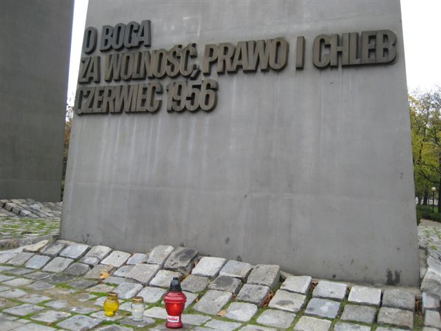 Pomnik Czerwca'56 - 1 listopada - Magda Konieczna