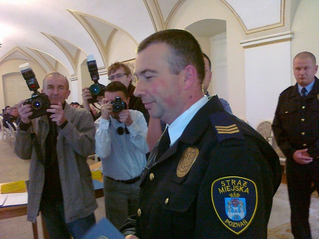 strażnik miejski - nagrodzony - Wojciech Chmielewski