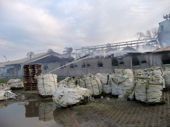 Pożar chlewni - Zawory - Grzegorz Niwiński - Straż Pożarna Śrem