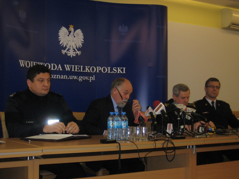 wojewoda o zamknięciu stadionu - Magda Konieczna