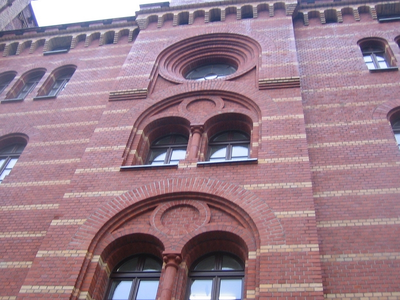 Koszary w Gnieźnie - po remoncie - Rafał Muniak