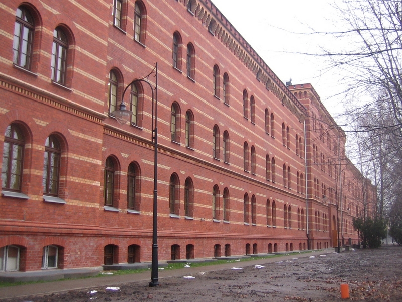 Koszary w Gnieźnie - po remoncie - Rafał Muniak