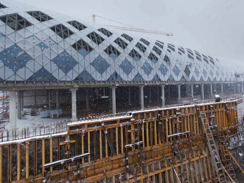 Dworzec Poznań Główny - w  budowie zima - Trigranit