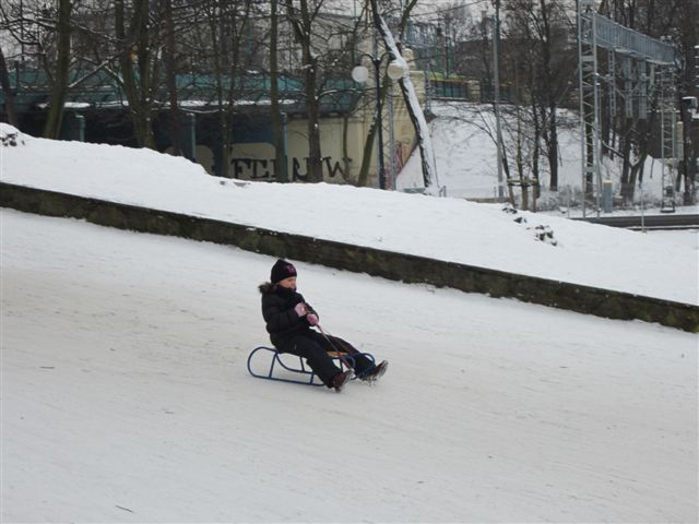 ferie w miescie - narty, sanki, łyżwy (4) - Magda Konieczna