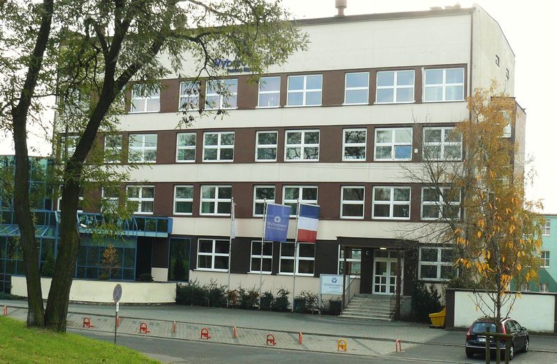 Wyborowa_SA_Poznan - MOs810 - CC Wikimedia Commons 