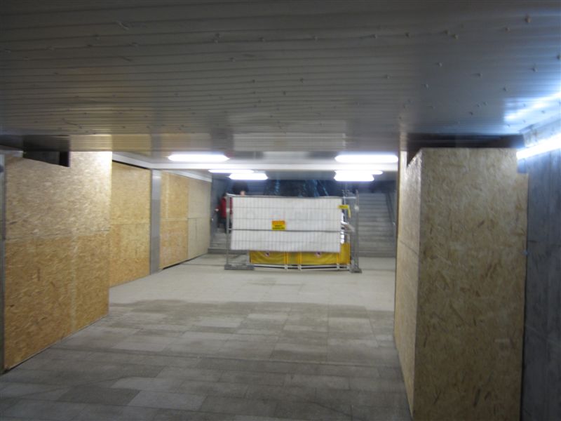 podziemnie przejście dworzec zachodni - Adam Michalkiewicz