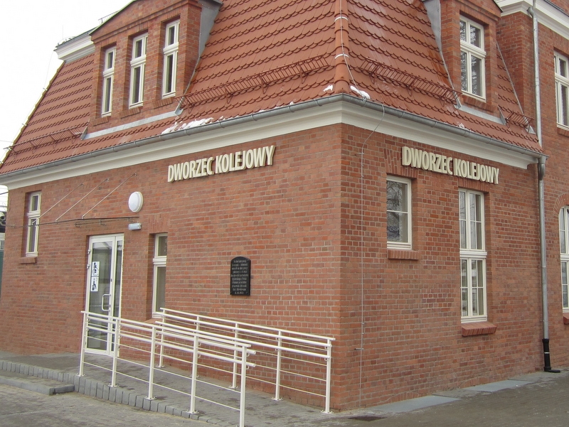Dworzec w Swarzędzu - po remoncie - Anna Skoczek