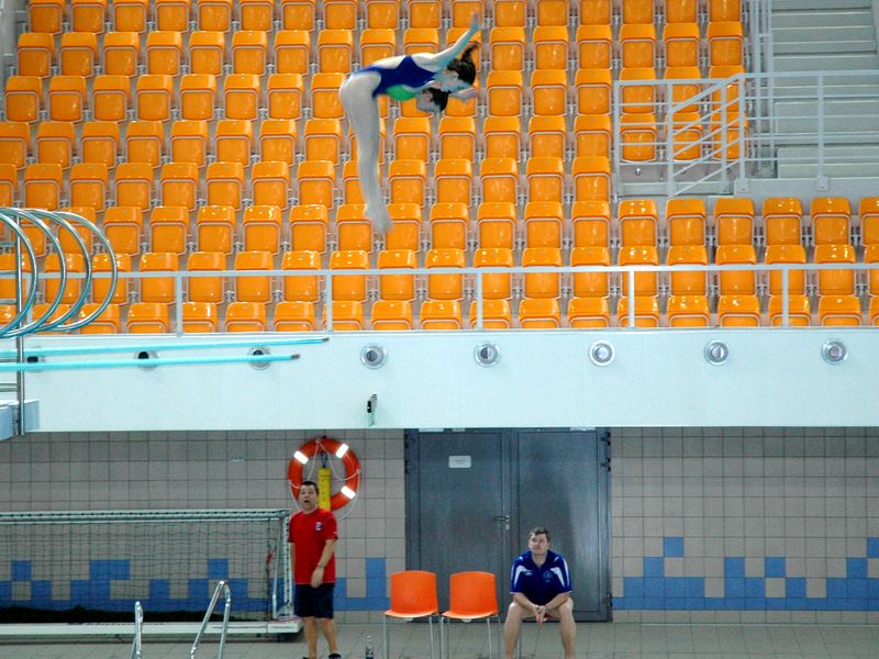 Skoki do wody - dzieci w Termach - Szymon Mazur