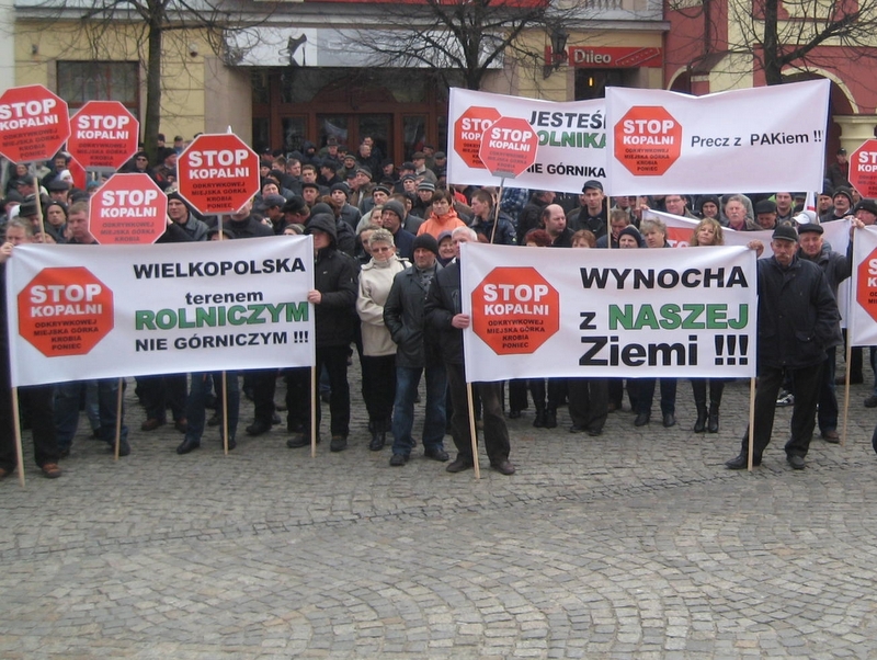 Przeciwko odkrywce PAK - Jacek Marciniak