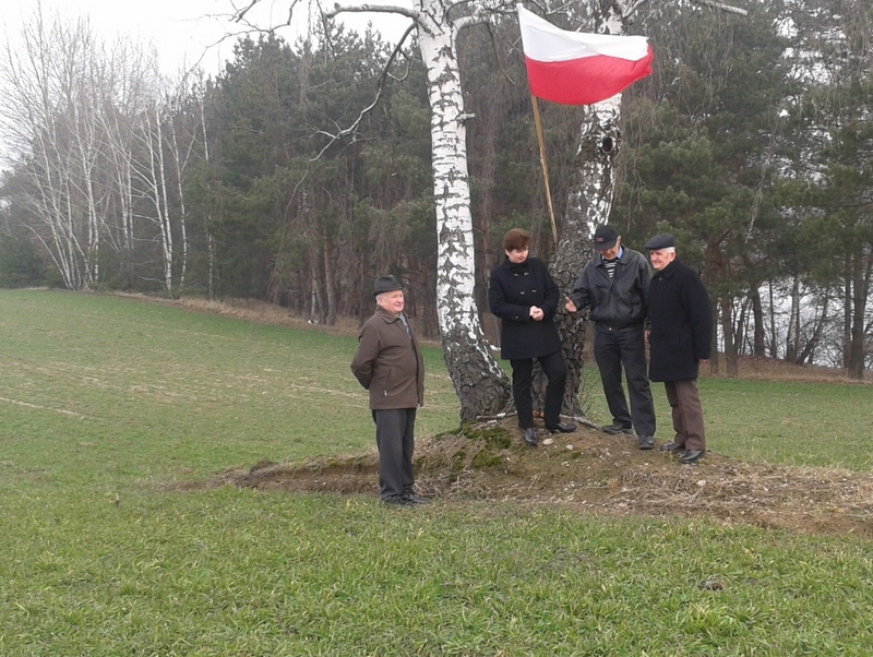 Zapomniane groby powstańców stycz. - Beata Pieczyńska