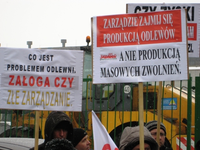 Pikieta ws. zwolnień - odlewnia w Śremie - Rafał Regulski