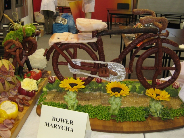 Rower Marycha z kiełbas Polagra - Magda Konieczna