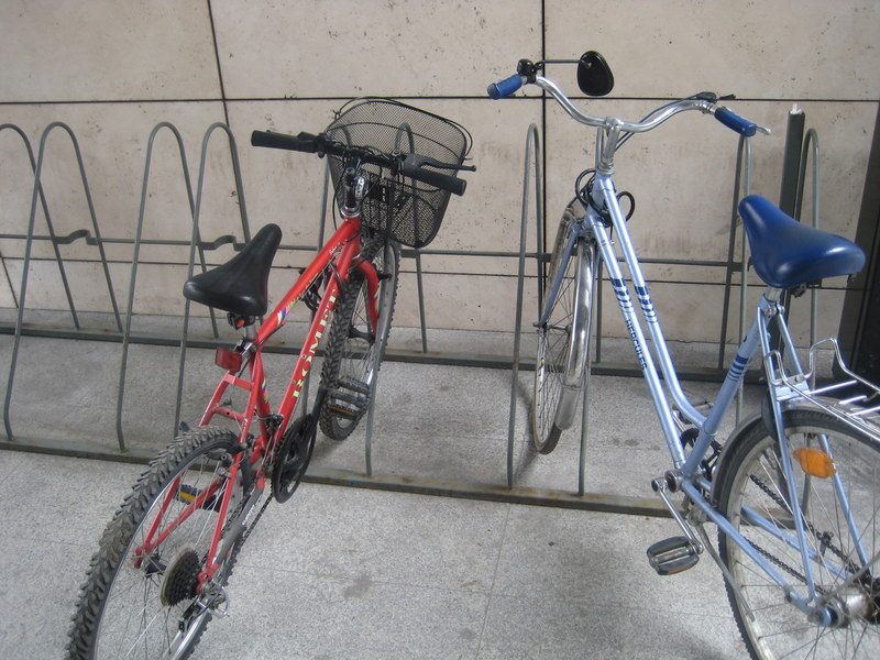 stojak rowerowy Urząd wojewódzki - Jacek Butlewski