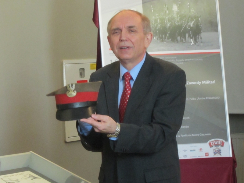 Ułańska czapka dla muzeum - Anna Skoczek