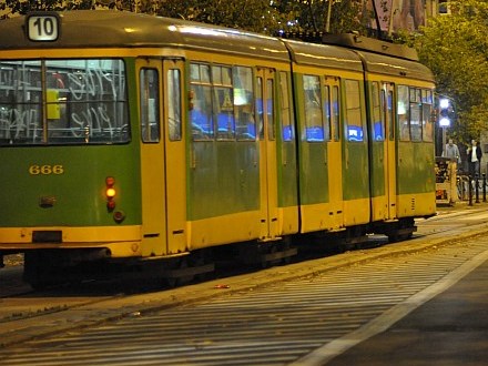 Tramwaje nowcą - tom foto