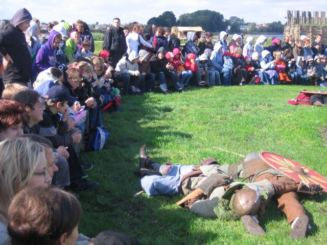 biskupin ruś walki wojowie - Rafał Muniak