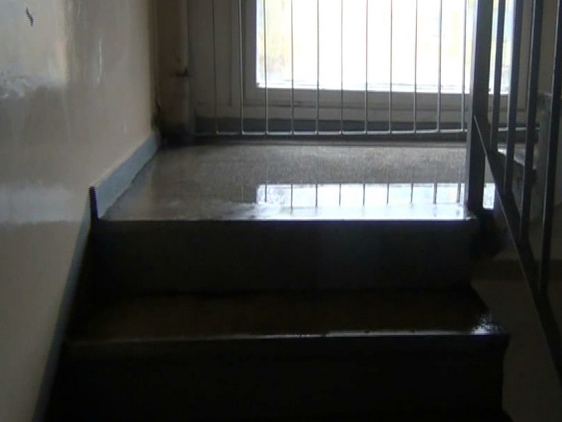 Wieżowiec zalany - Karłowicza - Iwona Krzyżak