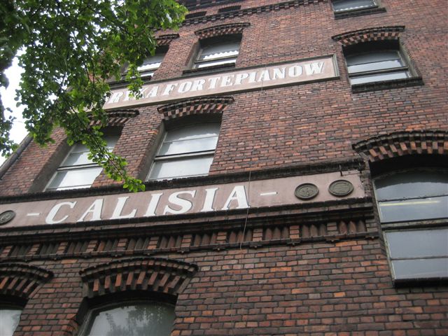 fabryka fortepianow (1)